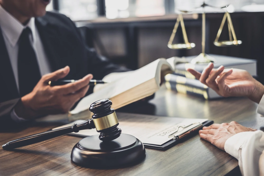 legal advisory services