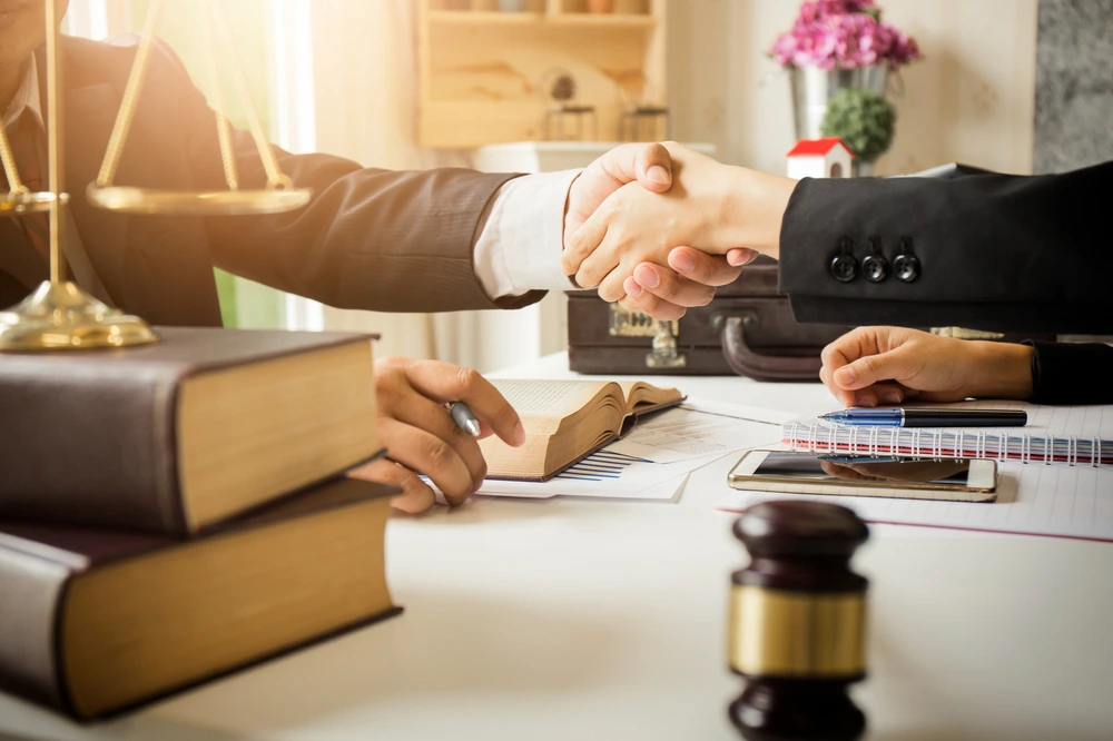 legal advisory help